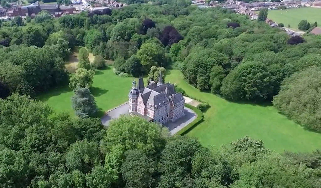 La Louvière : l’acte d’acquisition du parc Boël et de son château approuvé au conseil communal