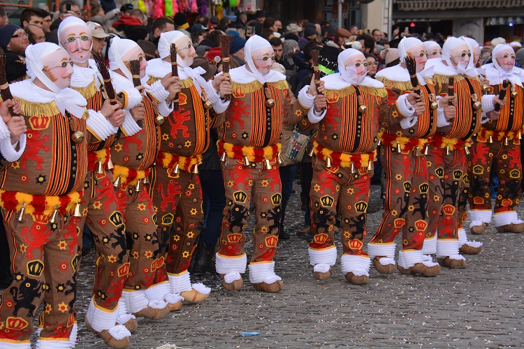 Carnaval : les artisans craignent pour leur survie