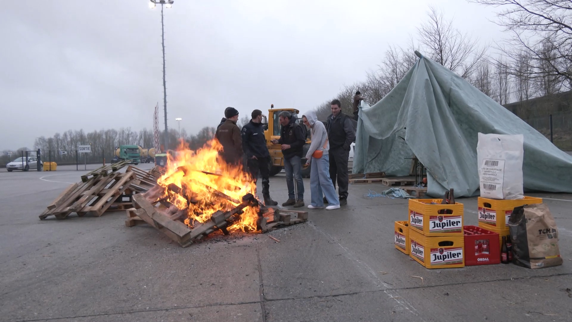 Seneffe - Les agriculteurs ont quitté le site de Syngenta !