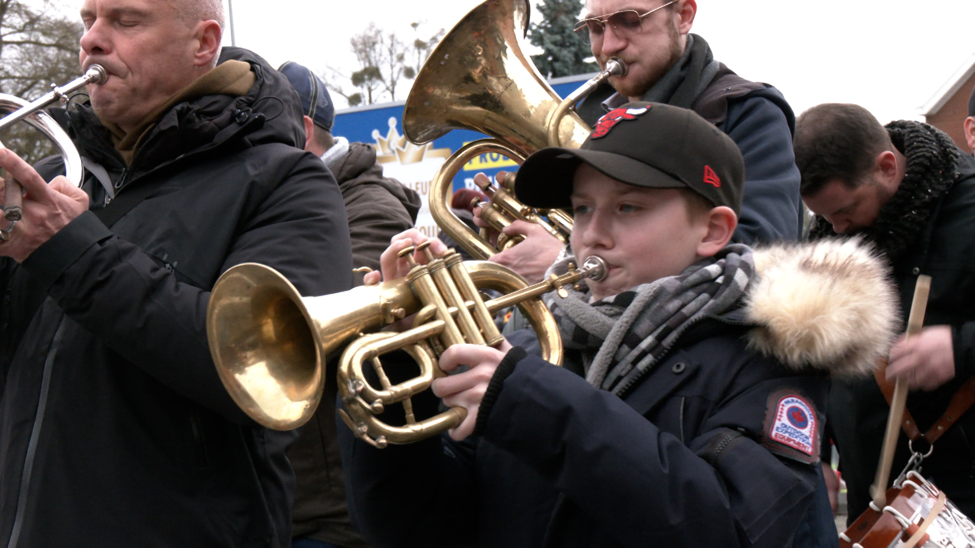 Manage : un cortège sous le soleil pour le carnaval