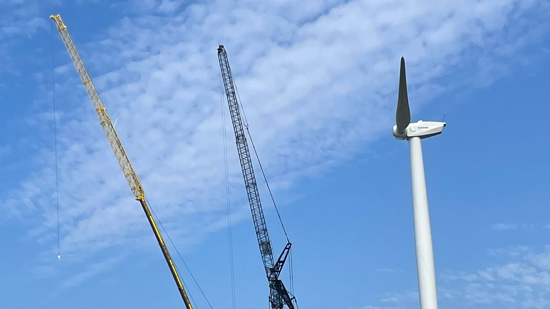 Feluy : réparation de l’éolienne endommagée