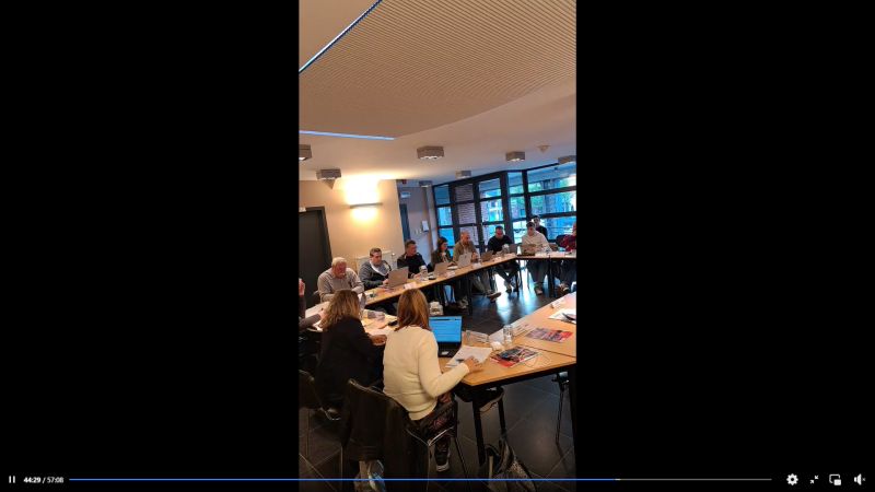 "La grogne monte chez les citoyens à Estinnes": Estinnes Plus critique la qualité des retransmissions du Conseil communal
