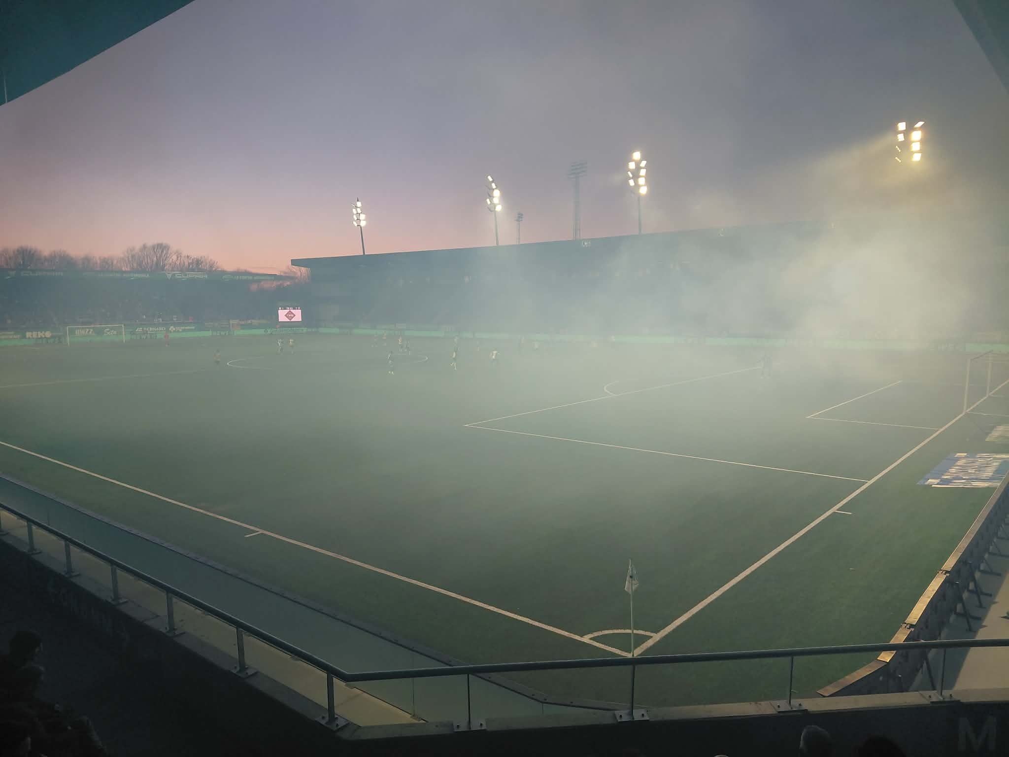 La RAAL La Louvière craque une nouvelle fois en fin de match contre Saint-Trond