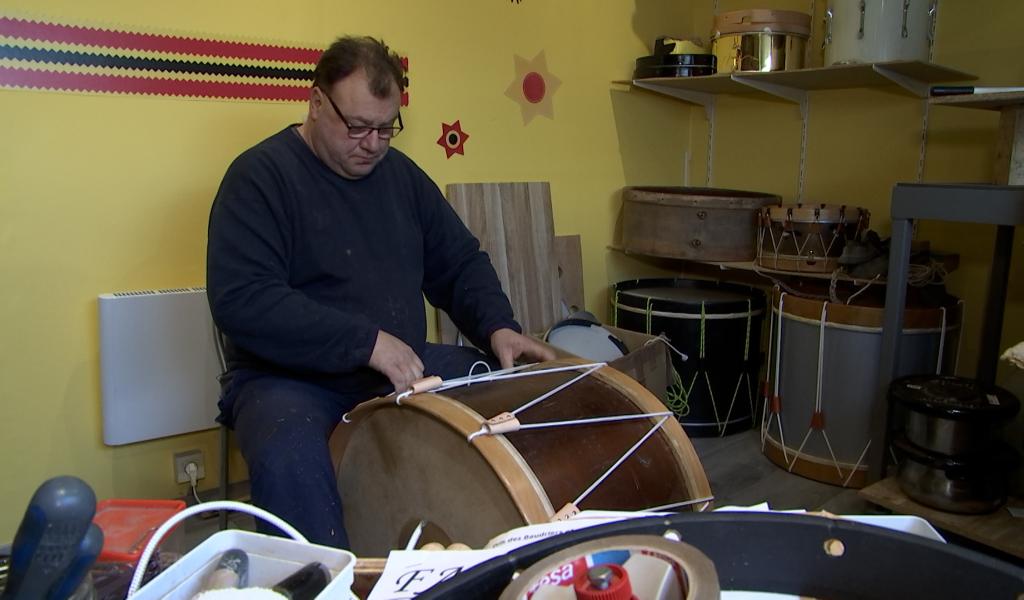 La Louvière : l'artisanat du tambour et de la caisse