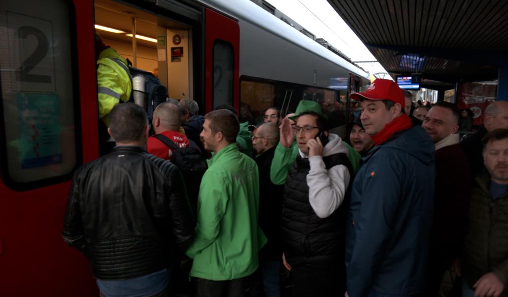 Manifestation nationale : les travailleurs du Centre se mobilisent