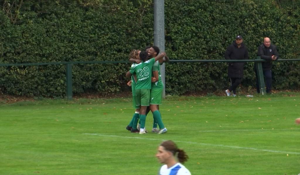 D3 ACFF : La Louvière poursuit sa série d'invincibilité en battant le PAC Buzet