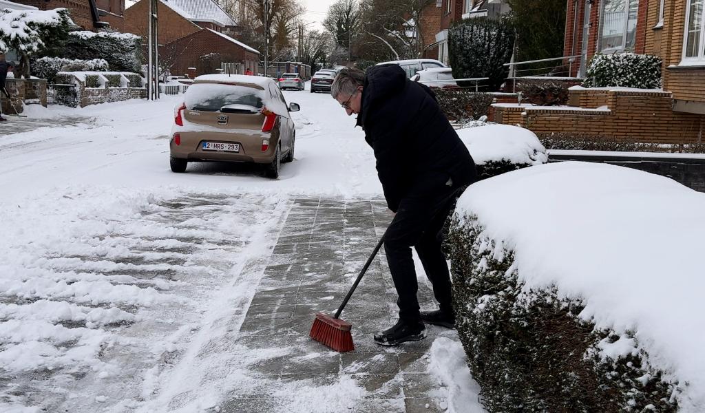 Chute de Neige : entre galère routière et nostalgie
