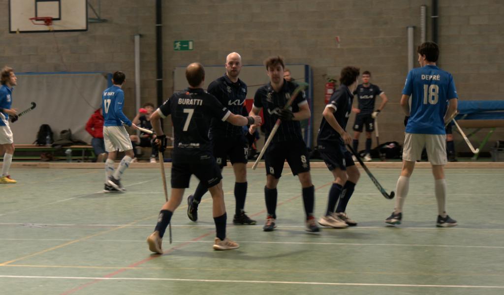 Hockey indoor : L'apprentissage de la D1 est compliqué pour les Loups