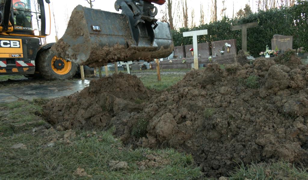 Seneffe : une campagne d'exhumation au cimetière