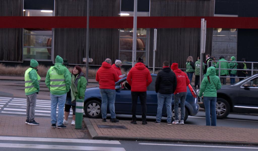 La Louvière : les militants mobilisés contre l'austérité