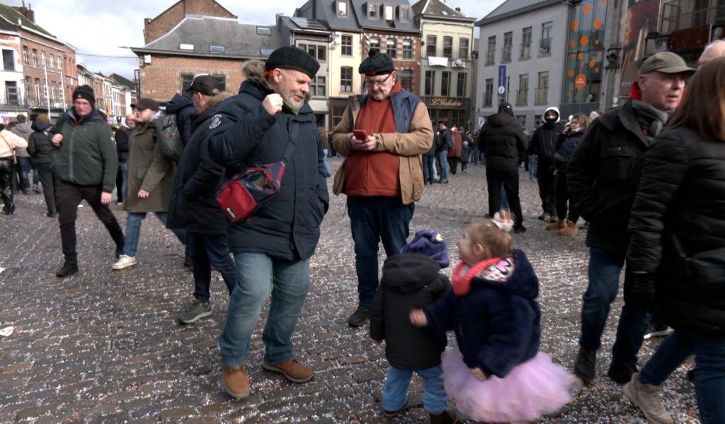 Binche : on vient de loin pour le carnaval