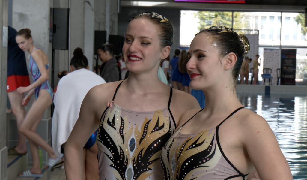 Natation artistique : la Binchoise Laura Vergnion et Mélina Wert préparent la World Cup