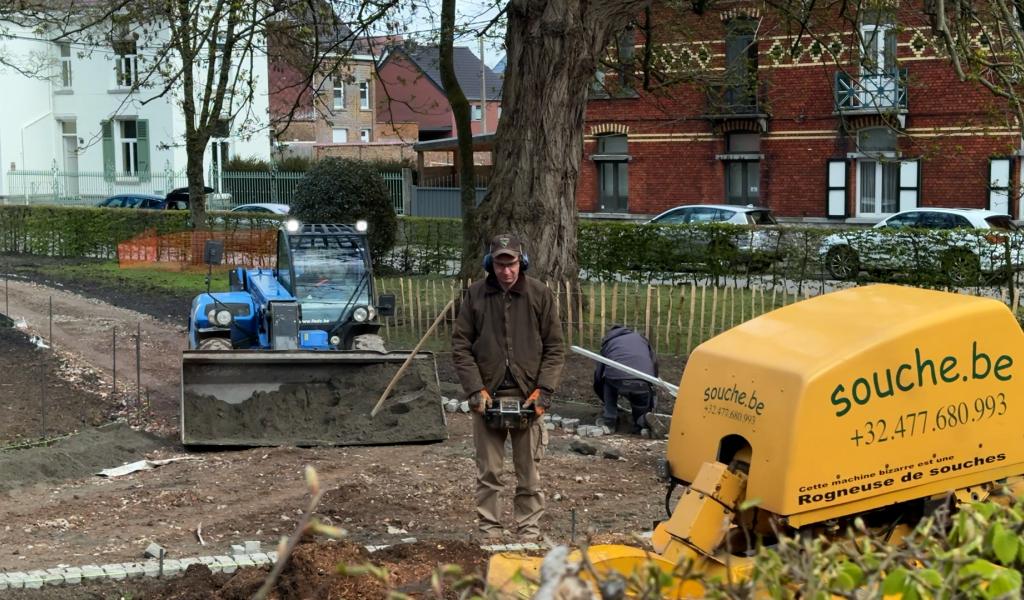 Le Rœulx : 2 nouveaux terrains de foot mais quid de l'égouttage ?