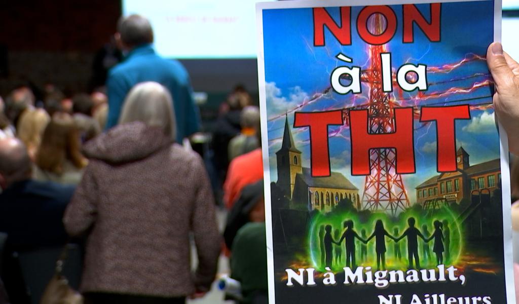 Mignault: près de 300 riverains se mobilisent contre la Boucle du Hainaut