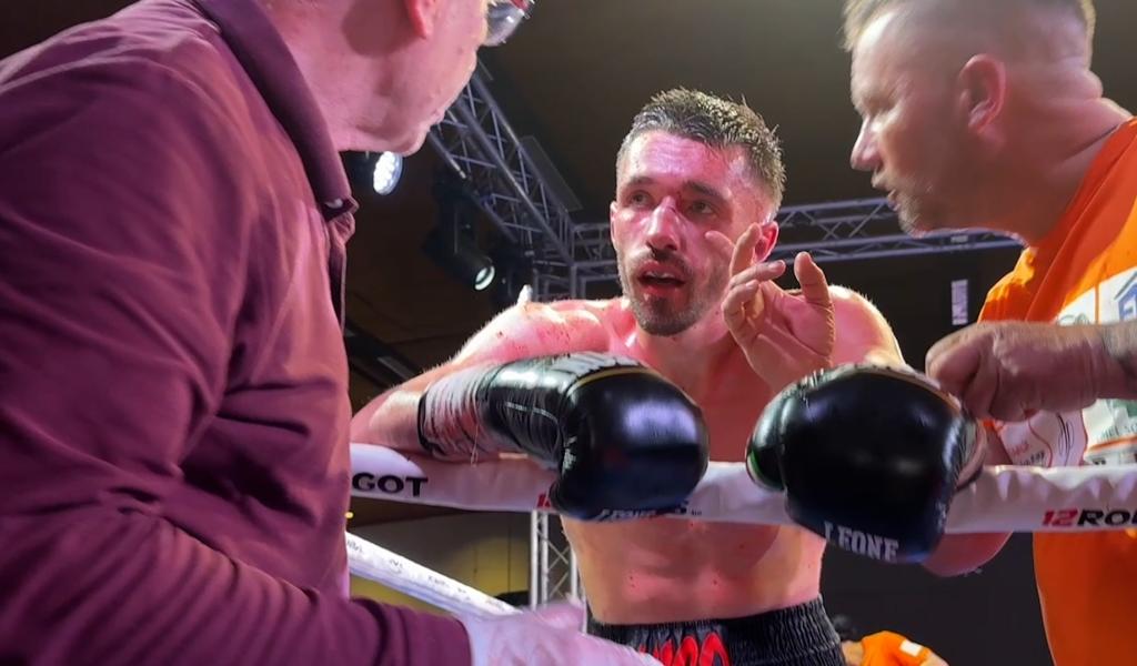 BOXE : gala Ray De Vlees