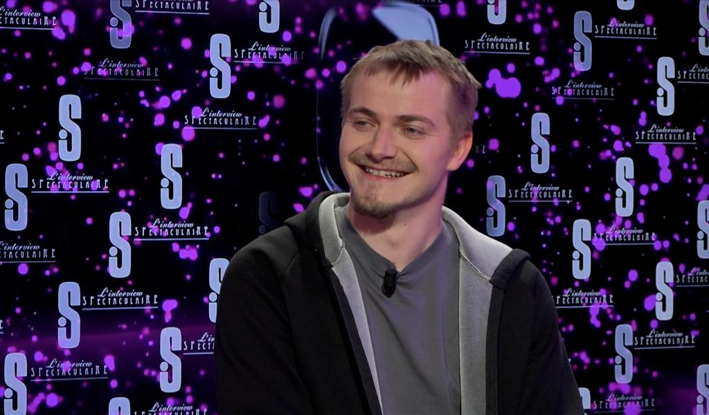 L'INTERVIEW SPECTACULAIRE