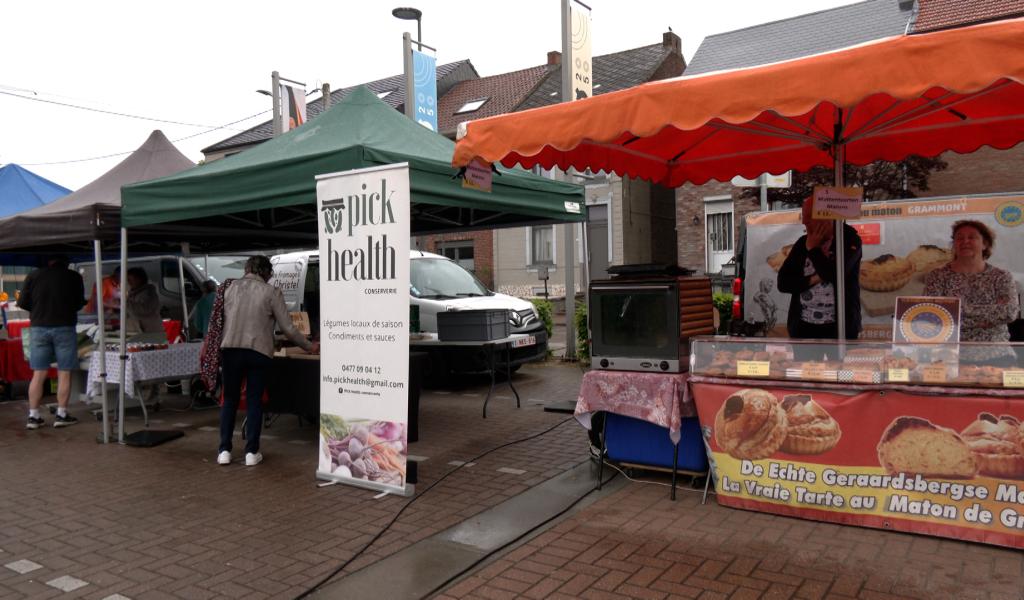 Un marché des producteurs "du champ à l'assiette"