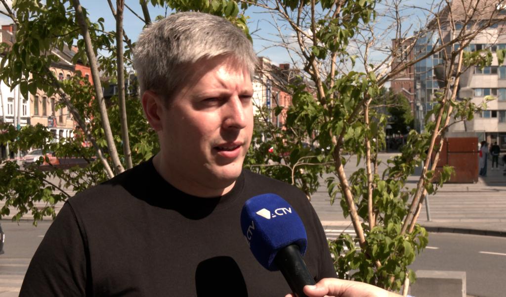 Foot : la ville écarte La Louvière Centre de Dienne