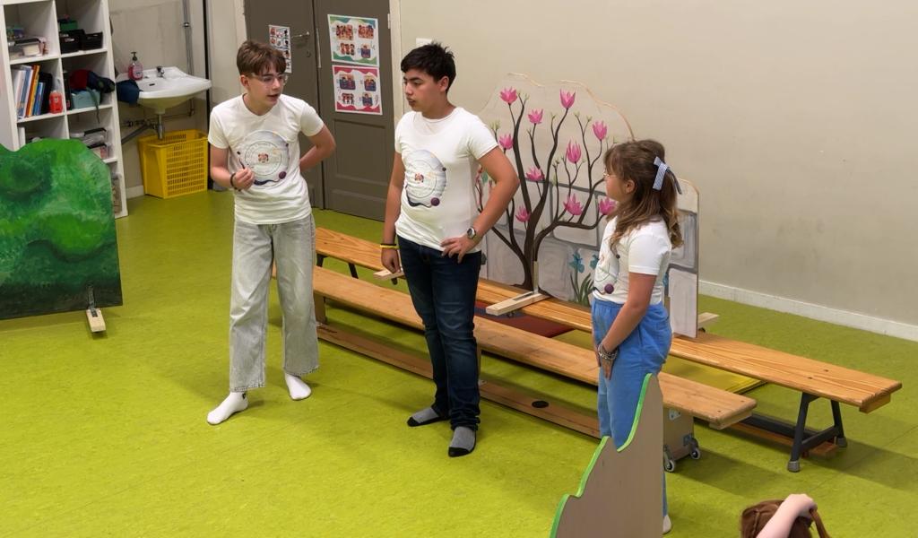 La Louvière: l'école paroissiale crée une compagnie permanente de théâtre pour les élèves