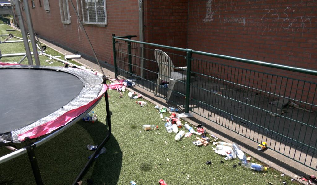 Leval : vandalisme et dégradations au terrain de foot