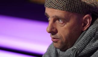 From Kissing en guest dans Gimmick