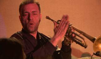 Musique : retour aux sources pour Ntoumos