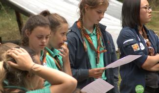 La Louvière: le grand camp des Guides de la 5ème Hainaut-Centre à Herbeumont