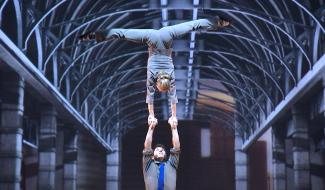 La Louvière : le Cirque Eloize séduit le public du théâtre !