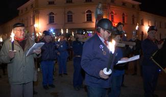 Houdeng-Aimeries: marche aux flambeaux
