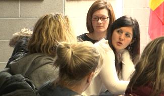 Manage : des Enseignantes sans Salaire