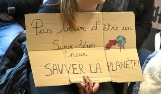 La Louvière: rencontre climatique entre élèves et autorités communales