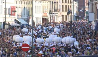 Manage : un carnaval estival