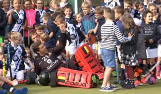 Hockey: Visite de Vincent Vanasch au Hockey Club LL