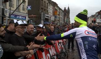Cyclisme: Ambiance pré-départ Binche-Chimay-Binche