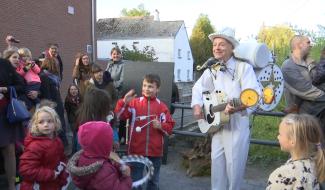 Ecaussinnes: Rémy Bricka au festival des Tailleurs