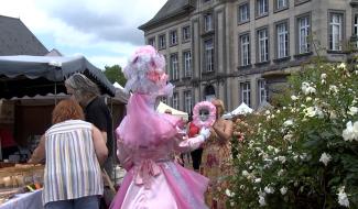 Feluy : marché artisanal thématique au château-fort