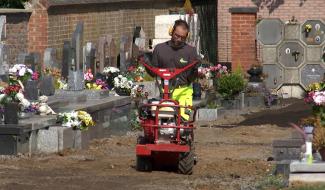 Estinnes: les cimetières se mettent au vert