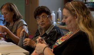 Maurage, Boussoit : tricoter ensemble