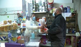 Estinnes : le magasin au milieu du village