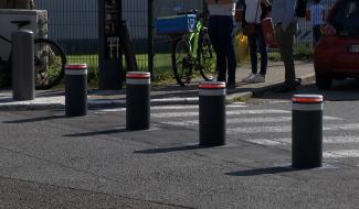  Seneffe : une rue scolaire libérée momentanément  des voitures