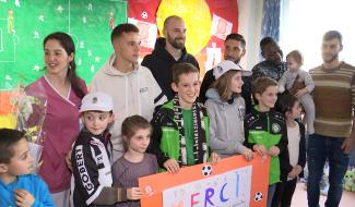 Solidarité : Noël avant l'heure au Service Pédiatrique du Tivoli