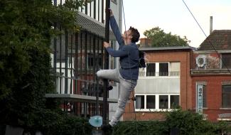 La Louvière: les arts de la rue au Festival "En V(r)ille"