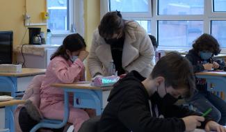 Enseignement : assouplissement des règles de quarantaine