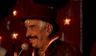 Couille de Suisse : Lou Deprijck inttonisé !