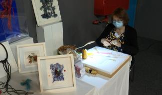 Binche : des artisans s'inspirent de la culture des Abelam