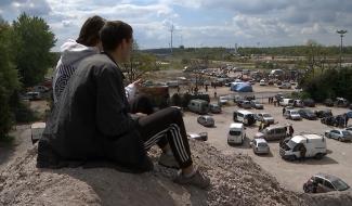 LONG FORMAT : au coeur de la rave party de Feluy/