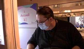 Vaccination : un bénévole récompensé !