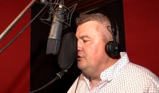 Binche : Xavier Hacardiaux donne de la voix ! 