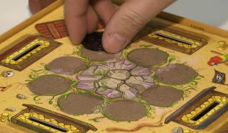 En cette période sombre et froide, direction la ludothèque où les jeux de sociétés ont la cote