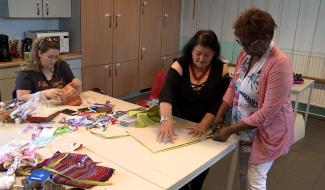 Coudre devient un acte de solidarité